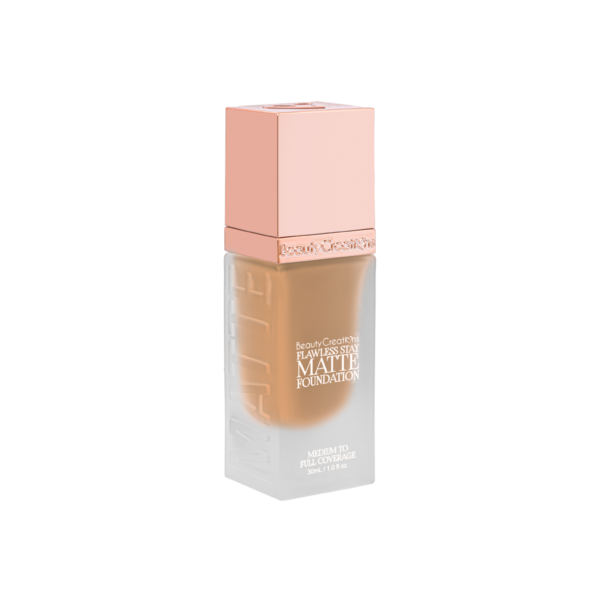 Base de Maquillaje Líquida Matte 18W