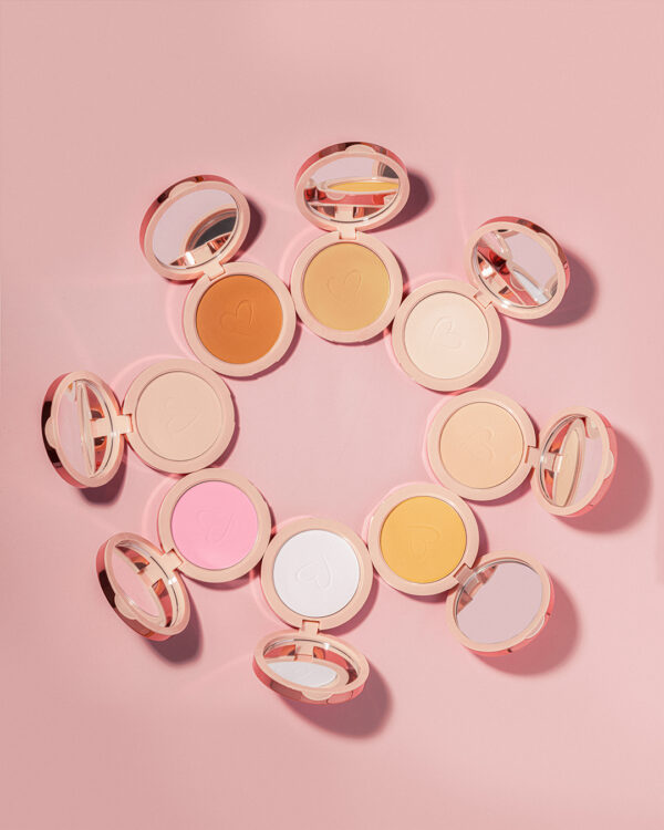 Polvo Compacto Fijador "PRETTY PRESSED" Naturally golden - Image 4